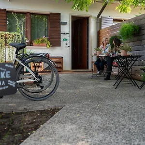 2* Affittacamere Bed And Bike